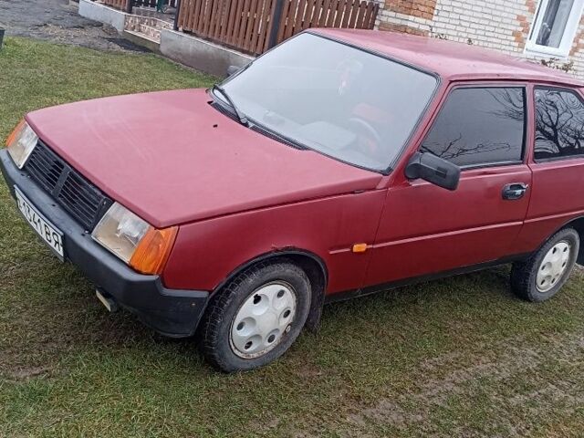 Червоний ЗАЗ 1102 Таврія, об'ємом двигуна 0 л та пробігом 9 тис. км за 1000 $, фото 1 на Automoto.ua