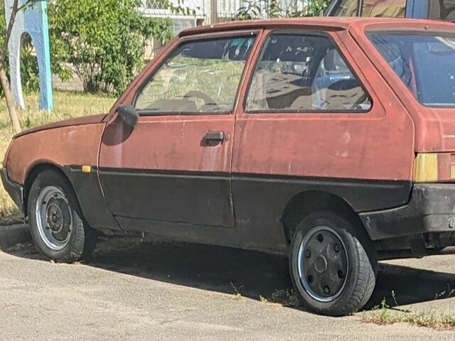 Красный ЗАЗ 1102 Таврия, объемом двигателя 0 л и пробегом 200 тыс. км за 7700 $, фото 1 на Automoto.ua