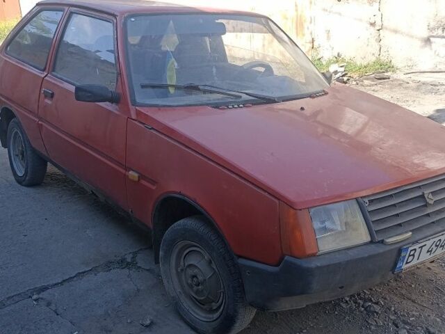 Червоний ЗАЗ 1102 Таврія, об'ємом двигуна 1 л та пробігом 200 тис. км за 300 $, фото 1 на Automoto.ua
