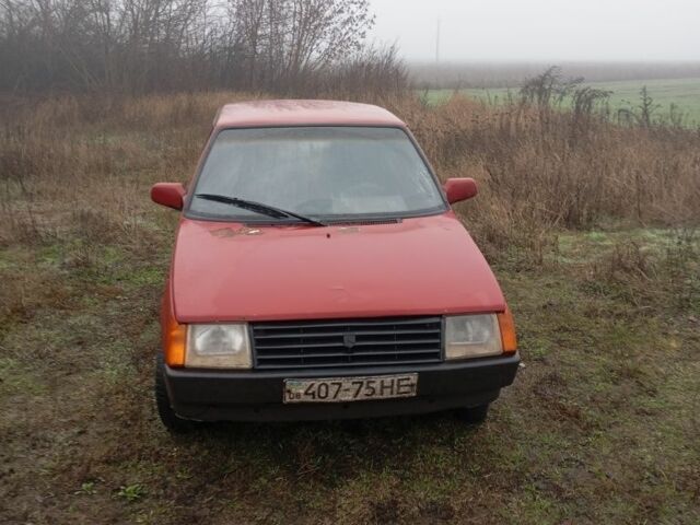 Красный ЗАЗ 1102 Таврия, объемом двигателя 1 л и пробегом 10 тыс. км за 592 $, фото 1 на Automoto.ua