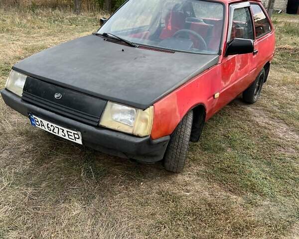 Красный ЗАЗ 1102 Таврия, объемом двигателя 1.1 л и пробегом 10 тыс. км за 388 $, фото 1 на Automoto.ua