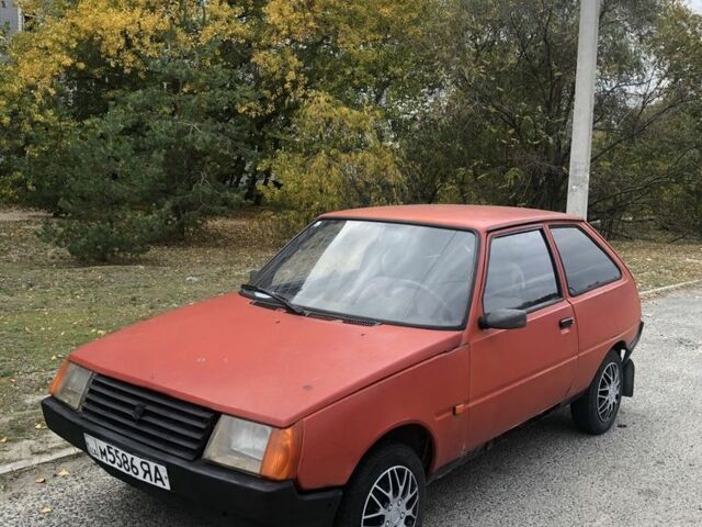 Красный ЗАЗ 1102 Таврия, объемом двигателя 1.2 л и пробегом 333 тыс. км за 357 $, фото 1 на Automoto.ua