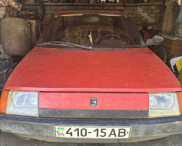 Красный ЗАЗ 1102 Таврия, объемом двигателя 1.1 л и пробегом 166 тыс. км за 750 $, фото 1 на Automoto.ua