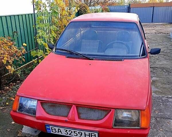 Красный ЗАЗ 1102 Таврия, объемом двигателя 1.1 л и пробегом 90 тыс. км за 470 $, фото 1 на Automoto.ua