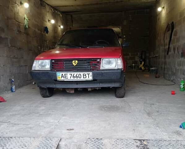 Красный ЗАЗ 1102 Таврия, объемом двигателя 1.1 л и пробегом 289 тыс. км за 831 $, фото 1 на Automoto.ua