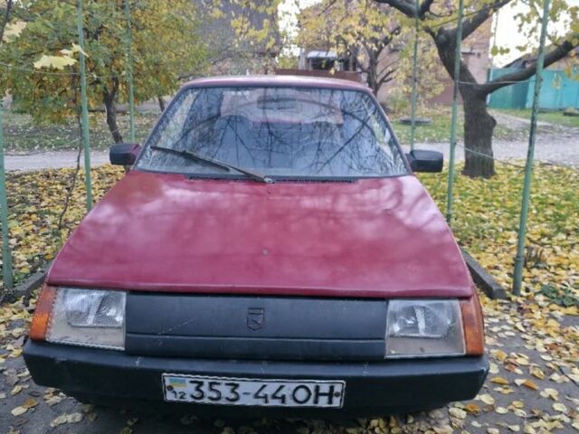 Красный ЗАЗ 1102 Таврия, объемом двигателя 1.2 л и пробегом 130 тыс. км за 355 $, фото 1 на Automoto.ua