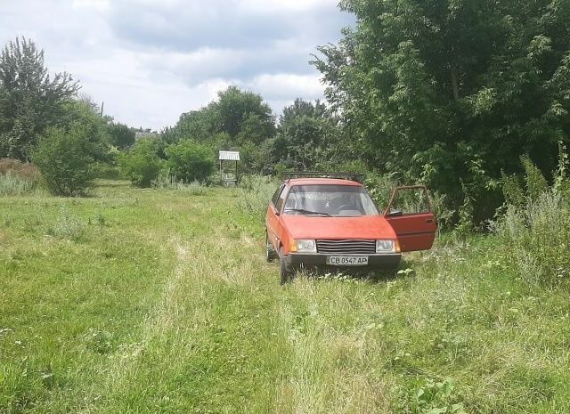 Красный ЗАЗ 1102 Таврия, объемом двигателя 0 л и пробегом 150 тыс. км за 474 $, фото 1 на Automoto.ua