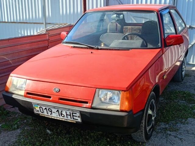 Красный ЗАЗ 1102 Таврия, объемом двигателя 1.1 л и пробегом 160 тыс. км за 511 $, фото 1 на Automoto.ua