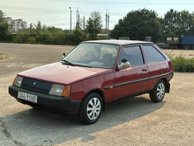 Червоний ЗАЗ 1102 Таврія, об'ємом двигуна 0 л та пробігом 200 тис. км за 600 $, фото 1 на Automoto.ua