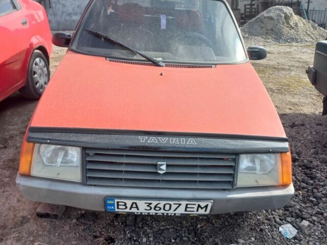 Красный ЗАЗ 1102 Таврия, объемом двигателя 1.1 л и пробегом 55 тыс. км за 847 $, фото 1 на Automoto.ua