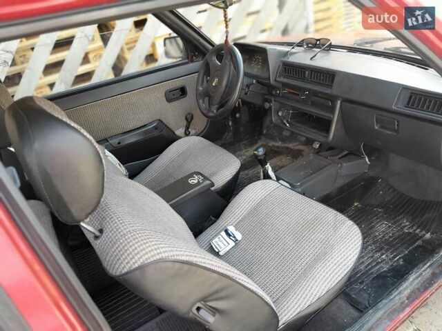 Красный ЗАЗ 1102 Таврия, объемом двигателя 1.2 л и пробегом 420 тыс. км за 600 $, фото 1 на Automoto.ua