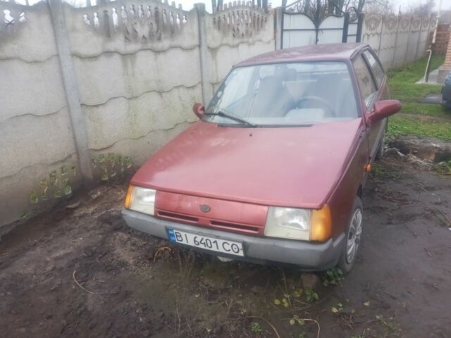 Красный ЗАЗ 1102 Таврия, объемом двигателя 1.1 л и пробегом 120 тыс. км за 261 $, фото 1 на Automoto.ua