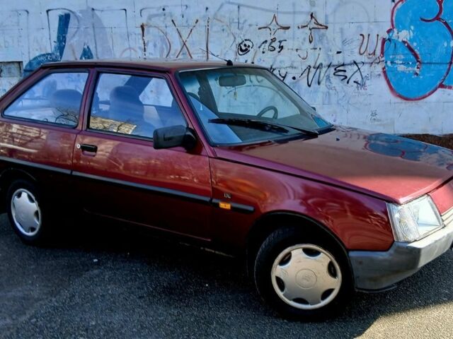 Красный ЗАЗ 1102 Таврия, объемом двигателя 1.1 л и пробегом 111 тыс. км за 1500 $, фото 1 на Automoto.ua