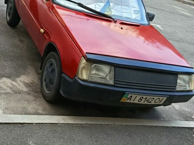 Червоний ЗАЗ 1102 Таврія, об'ємом двигуна 1.2 л та пробігом 200 тис. км за 700 $, фото 1 на Automoto.ua