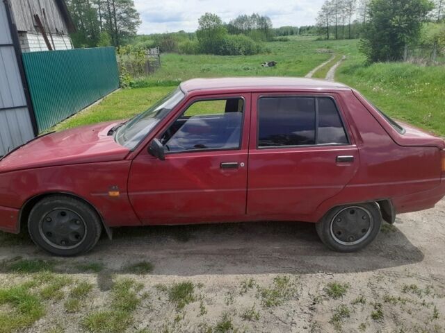 Красный ЗАЗ 1102 Таврия, объемом двигателя 1.2 л и пробегом 210 тыс. км за 30000 $, фото 1 на Automoto.ua