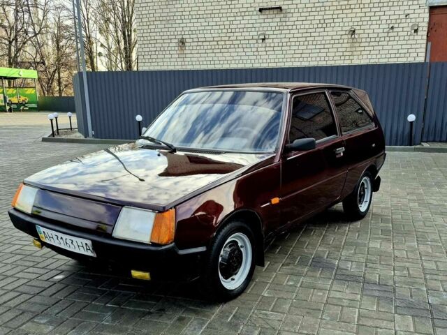 Красный ЗАЗ 1102 Таврия, объемом двигателя 1 л и пробегом 90 тыс. км за 650 $, фото 1 на Automoto.ua