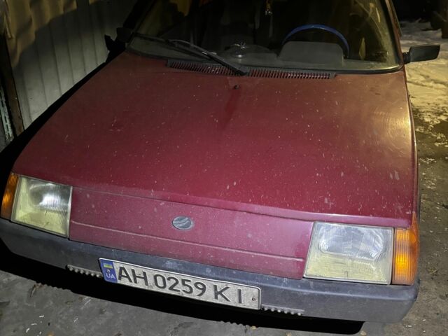 Красный ЗАЗ 1102 Таврия, объемом двигателя 1.1 л и пробегом 184 тыс. км за 1065 $, фото 1 на Automoto.ua