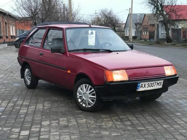 Красный ЗАЗ 1102 Таврия, объемом двигателя 0 л и пробегом 100 тыс. км за 850 $, фото 1 на Automoto.ua