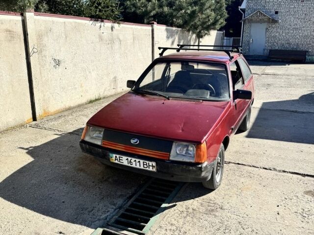Червоний ЗАЗ 1102 Таврія, об'ємом двигуна 1.1 л та пробігом 200 тис. км за 600 $, фото 1 на Automoto.ua