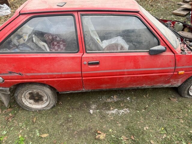 Красный ЗАЗ 1102 Таврия, объемом двигателя 0 л и пробегом 42 тыс. км за 239 $, фото 1 на Automoto.ua