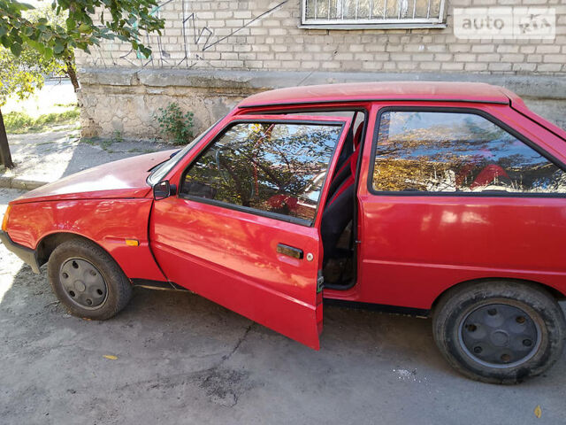 Красный ЗАЗ 1102 Таврия, объемом двигателя 1.1 л и пробегом 53 тыс. км за 1600 $, фото 1 на Automoto.ua