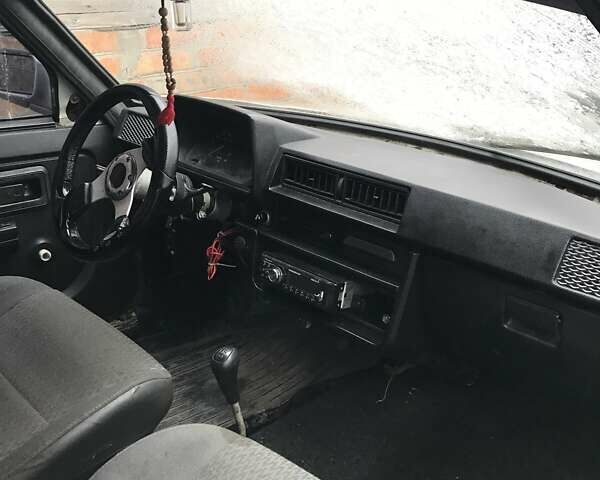 Сірий ЗАЗ 1102 Таврія, об'ємом двигуна 1.2 л та пробігом 300 тис. км за 650 $, фото 1 на Automoto.ua