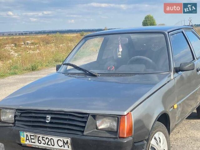 Серый ЗАЗ 1102 Таврия, объемом двигателя 1.1 л и пробегом 170 тыс. км за 532 $, фото 1 на Automoto.ua