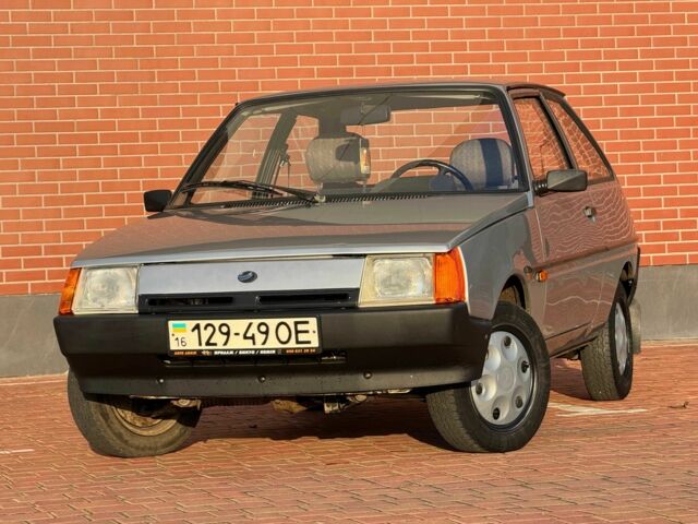 Серый ЗАЗ 1102 Таврия, объемом двигателя 1.1 л и пробегом 28 тыс. км за 1700 $, фото 1 на Automoto.ua