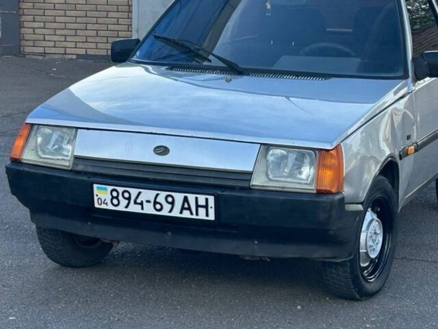 Сірий ЗАЗ 1102 Таврія, об'ємом двигуна 1.1 л та пробігом 89 тис. км за 560 $, фото 1 на Automoto.ua