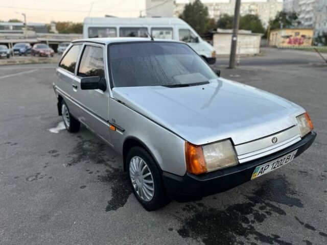 Серый ЗАЗ 1102 Таврия, объемом двигателя 1.2 л и пробегом 200 тыс. км за 600 $, фото 1 на Automoto.ua