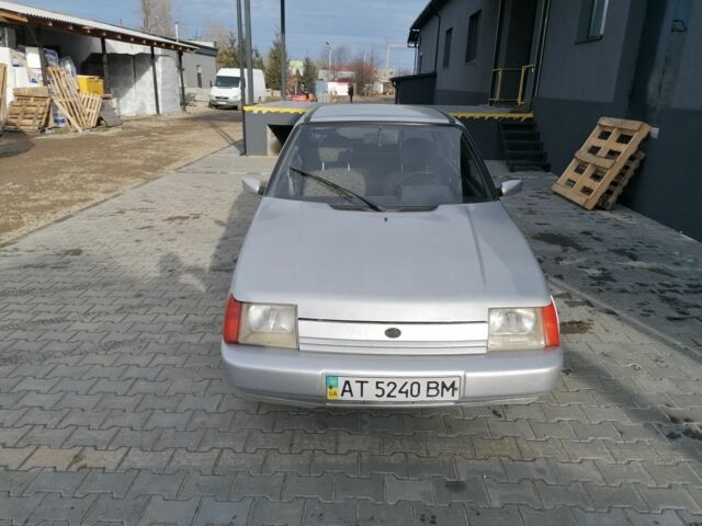 Серый ЗАЗ 1102 Таврия, объемом двигателя 1.2 л и пробегом 110 тыс. км за 749 $, фото 1 на Automoto.ua