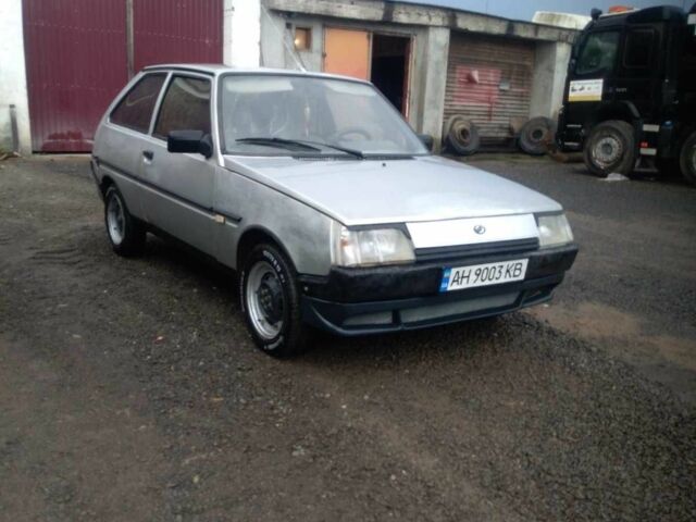 Серый ЗАЗ 1102 Таврия, объемом двигателя 1.2 л и пробегом 300 тыс. км за 710 $, фото 1 на Automoto.ua