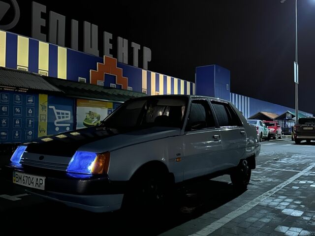 Серый ЗАЗ 1102 Таврия, объемом двигателя 1.2 л и пробегом 108 тыс. км за 974 $, фото 1 на Automoto.ua