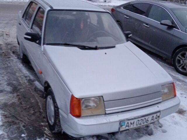 Серый ЗАЗ 1102 Таврия, объемом двигателя 1 л и пробегом 235 тыс. км за 850 $, фото 1 на Automoto.ua