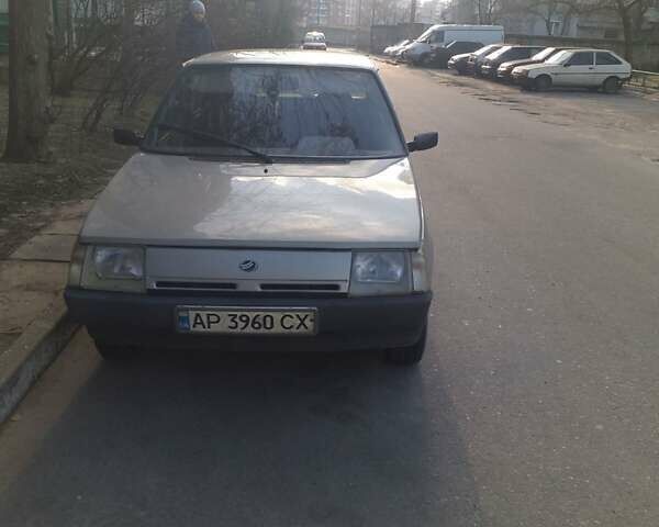 Серый ЗАЗ 1102 Таврия, объемом двигателя 1.3 л и пробегом 120 тыс. км за 1800 $, фото 1 на Automoto.ua