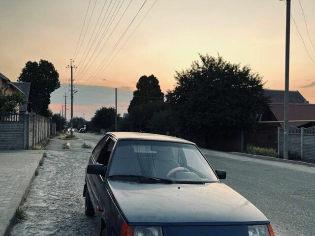 Синий ЗАЗ 1102 Таврия, объемом двигателя 1.1 л и пробегом 300 тыс. км за 426 $, фото 1 на Automoto.ua