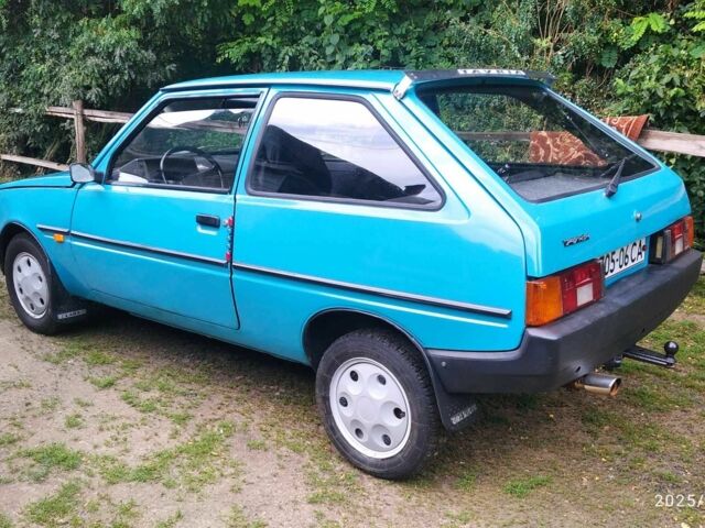 Синий ЗАЗ 1102 Таврия, объемом двигателя 0 л и пробегом 100 тыс. км за 750 $, фото 1 на Automoto.ua