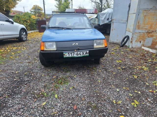 Синій ЗАЗ 1102 Таврія, об'ємом двигуна 1 л та пробігом 300 тис. км за 876 $, фото 1 на Automoto.ua