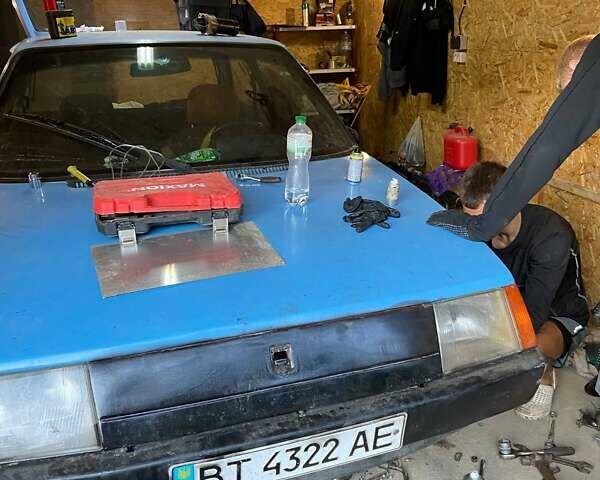Синий ЗАЗ 1102 Таврия, объемом двигателя 1.3 л и пробегом 200 тыс. км за 650 $, фото 1 на Automoto.ua