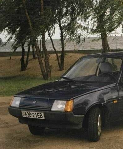 Синій ЗАЗ 1102 Таврія, об'ємом двигуна 1.3 л та пробігом 70 тис. км за 1380 $, фото 1 на Automoto.ua