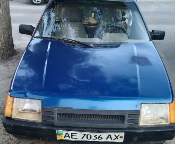 Синій ЗАЗ 1102 Таврія, об'ємом двигуна 1.1 л та пробігом 240 тис. км за 802 $, фото 1 на Automoto.ua