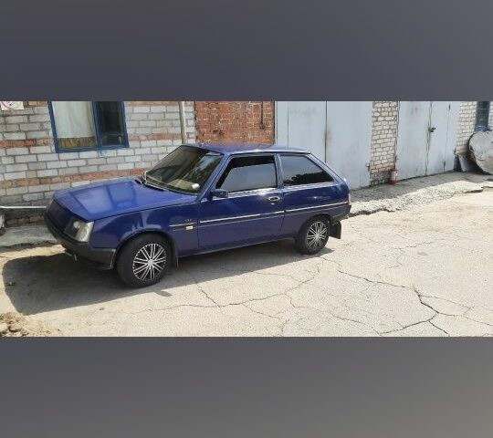 Синий ЗАЗ 1102 Таврия, объемом двигателя 1.2 л и пробегом 250 тыс. км за 1005 $, фото 1 на Automoto.ua