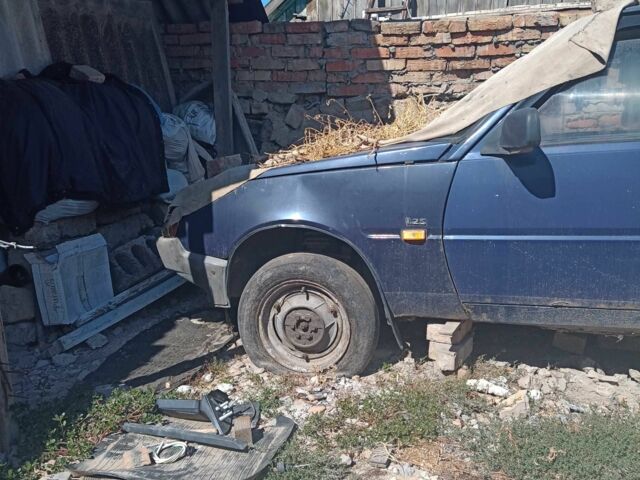 Синій ЗАЗ 1102 Таврія, об'ємом двигуна 1.2 л та пробігом 100 тис. км за 337 $, фото 1 на Automoto.ua