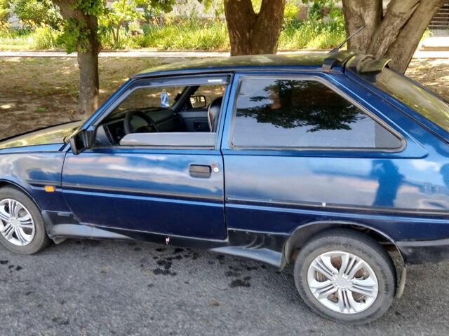 Синий ЗАЗ 1102 Таврия, объемом двигателя 1 л и пробегом 180 тыс. км за 687 $, фото 1 на Automoto.ua