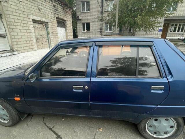 Синий ЗАЗ 1102 Таврия, объемом двигателя 1.2 л и пробегом 123 тыс. км за 1000 $, фото 1 на Automoto.ua