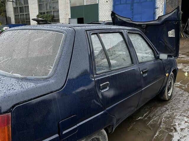 Синий ЗАЗ 1102 Таврия, объемом двигателя 1.2 л и пробегом 100 тыс. км за 650 $, фото 1 на Automoto.ua