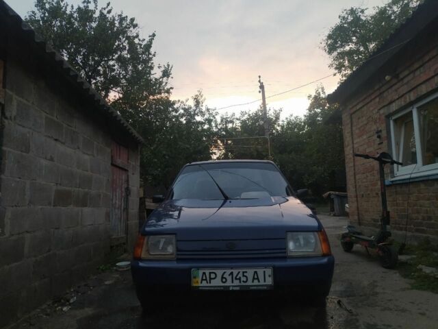 Синий ЗАЗ 1102 Таврия, объемом двигателя 1.2 л и пробегом 190 тыс. км за 500 $, фото 1 на Automoto.ua