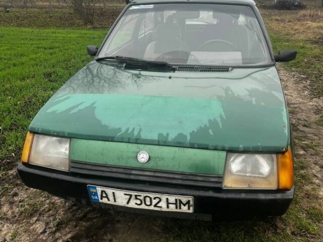 Зелений ЗАЗ 1102 Таврія, об'ємом двигуна 1.2 л та пробігом 3 тис. км за 900 $, фото 1 на Automoto.ua