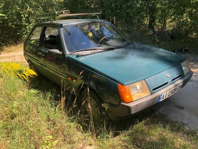 Зелений ЗАЗ 1102 Таврія, об'ємом двигуна 1.2 л та пробігом 100 тис. км за 717 $, фото 1 на Automoto.ua