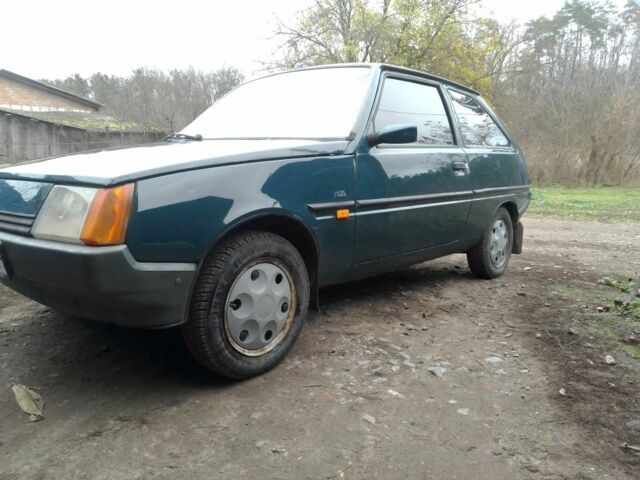 Зеленый ЗАЗ 1102 Таврия, объемом двигателя 1 л и пробегом 217 тыс. км за 950 $, фото 1 на Automoto.ua